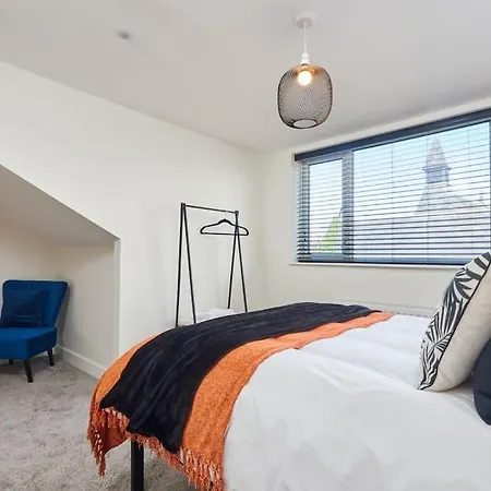 Holiday home Stunning 5bed En-suite Headingley *