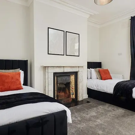 Stunning 5bed En-suite Headingley * Leeds (West Yorkshire)