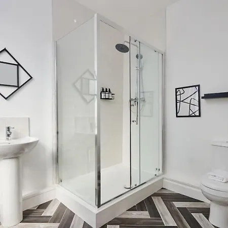 Stunning 5bed En-suite Headingley *